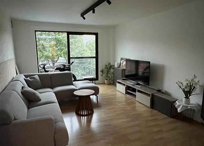 Toverpoort - Seperate In Shared Gante